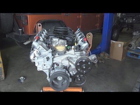 Видео: Замена впускного коллектора L83 Gen v для увеличения мощности