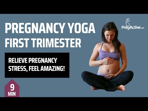 Видео: Йога-тренировка для беременных в первом триместре — 9-минутное занятие йогой для беременных