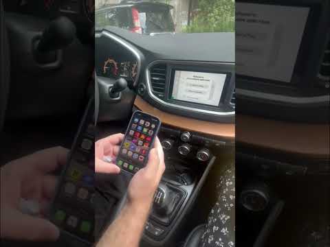 Видео: Адаптер для apple carplay и android auto. Теперь шнур не нужен. Lada Vesta sw cross