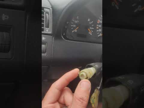 Видео: Ремонт переключателя дворника  #w202# #w210# Решение проблемы #