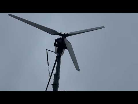 Видео: Саморобний Вітро генератор з мотор колеса