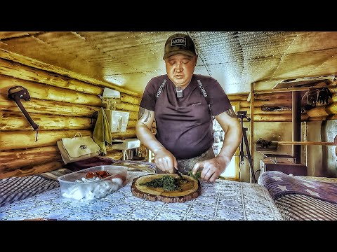 Видео: ТАЙНЫЕ РЕЦЕПТЫ ТАЁЖНОГО ШЕФ ПОВАРА. ГЛУХАРЬ В АФГАНСКОМ КАЗАНЕ НА ЛЕСНОЙ ИЗБЕ. УЖИН  НА КОСТРЕ.
