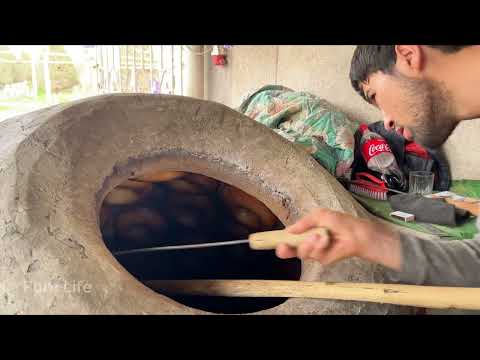 Видео: Необычный тандыр! 500 штук Питательных Лепешек на Молоке каждый день | Чистая жизнь