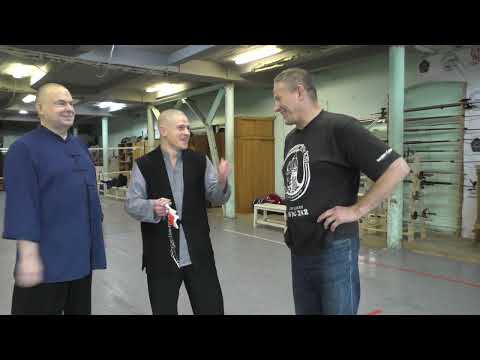 Видео: Техники Шаолиня- Алексей Карпов с 9- ти звенной цепью(часть комплекса).