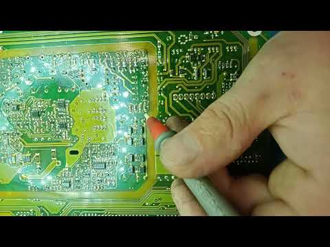 Видео: Симодрайв 611, серия четвертая, в которой мы случайно починим источник питания.