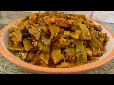 Видео: Стручковая фасоль в томатном соусе |Կանաչ լոբին լոլիկի թանձրուկի մեջ | Green  beans in tomato sauce