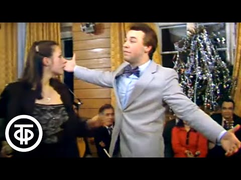 Видео: Ансамбль "Бим-Бом". Попурри из популярных песен - пародия на оперетту (1982)