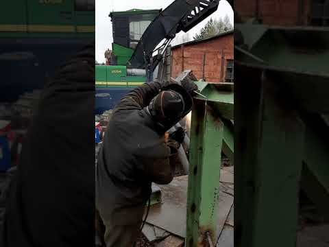 Видео: По штучная подача брёвен