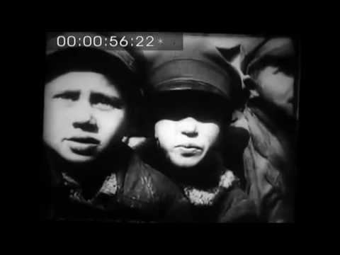 Видео: Сестры Берри (The Barry Sisters)  -  Друзья купите папиросы