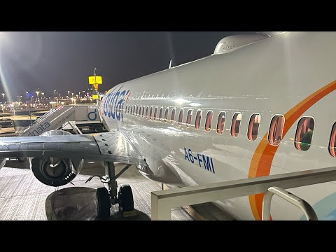 Видео: Посадка в Самаре на Boeing 737-8 MAX Fly Dubai