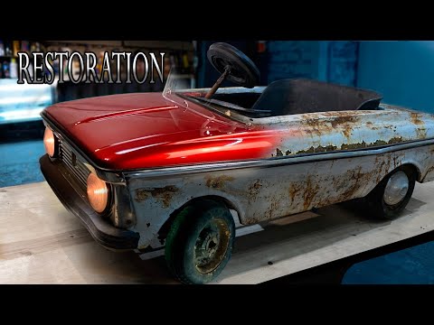 Видео: Восстановление старого педального автомобиля с помощью химии | Old Soviet pedal car full Restoration