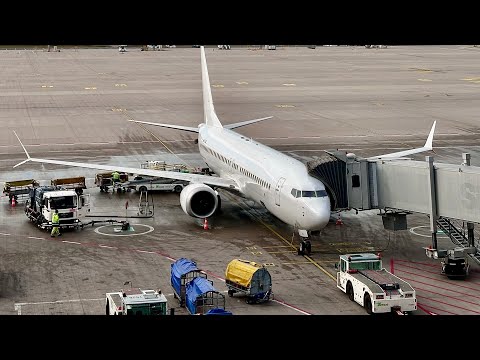 Видео: Boeing 737 MAX 8 | AJet opby SmartLynx | Берлин (BER) — Стамбул (SAW) | Полный Полёт | 4К