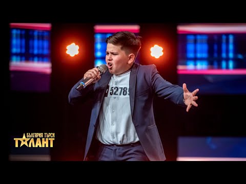 Видео: Боян Георгиев с пленително музикално изпълнение I България търси талант