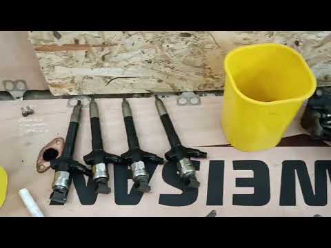 Видео: l200 4D56 продуло прокладку ГБЦ. Первый день ремонта.