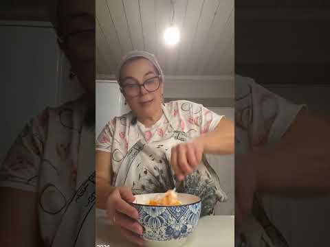 Видео: ВКУСНЕЙШАЯ ЗАКУСКА И САЛАТ ИЗ МОЕЙ СТУДЕНЧЕСКОЙ ЮНОСТИ.