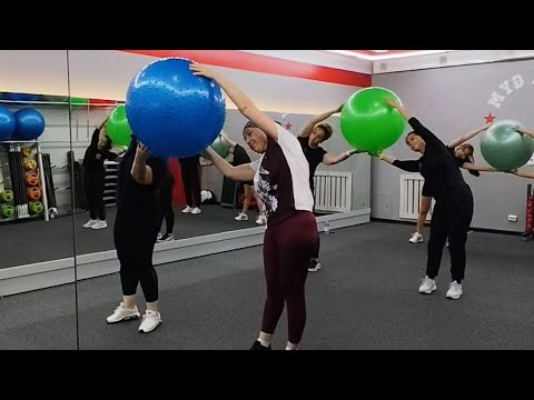 Видео: Парная тренировка с фитболом и мячом для пилатеса🔥основная часть и заминка 