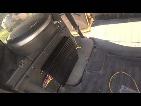 Видео: Установка усилителя в автомобиль от А до Я. Обзор на бюджетную акустику за 20 т.р