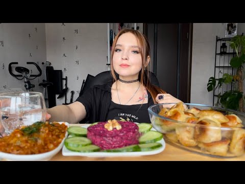 Видео: Мукбанг | Жареные пельмени, капуста, свекла с орехом | Mukbang | Crispy dumplings, cabbage, beet 🥜