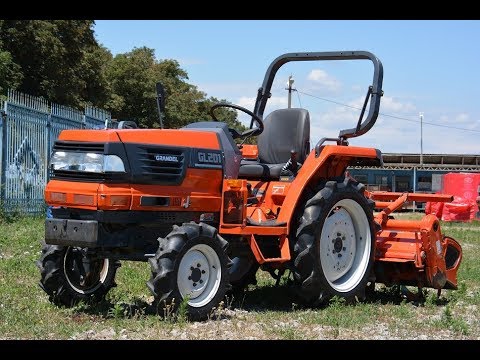 Видео: Сборка Kubota GL 201 D после транспортировки из Японии (Родная краска) Родные моточасы 766 м/ч.