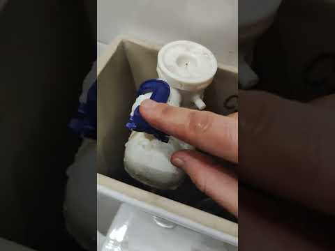 Видео: Регулировка уровня воды Geberit