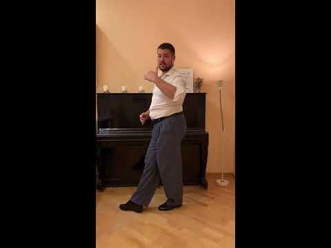 Видео: Упражнение на развитие диссоциации. Видеоурок танго.