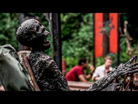 Видео: Олар тіпті өз досын жеп жатқанын білмейді ..."Кино шолу"