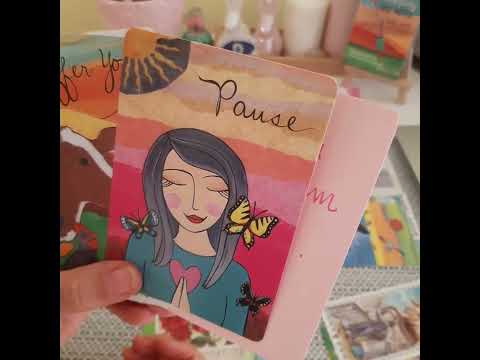 Видео: 💭💘🤍💌Любовни късметчета за Теб...💙 Видео със седем варианти 🥰 #tarot 🧿#tarotreading 🪐#lovereading ❤💙🤍