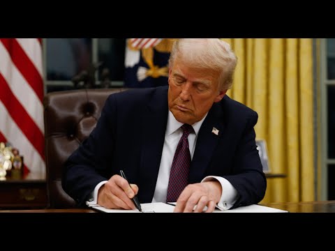 Видео: СЕНСАЦИОННОЕ ИЗВЕСТИЕ: Прокурор раскрыл НАСТОЯЩУЮ ПРИЧИНУ ночных помилований Трампа