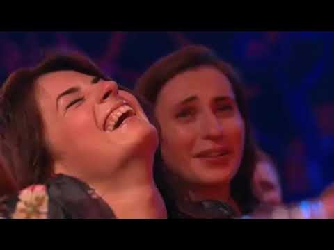 Видео: Камеди Вумен   Выпускники навещают классную – Видео Dailymot