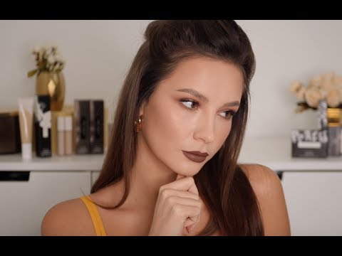 Видео: ТЕСТИРУЮ МНОГО КОСМЕТИКИ ОТ РИАННЫ - FENTY BEAUTY