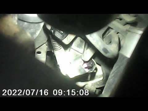 Видео: Удаляем сажевый фильтр с катализатором на Opel Insignia 2013