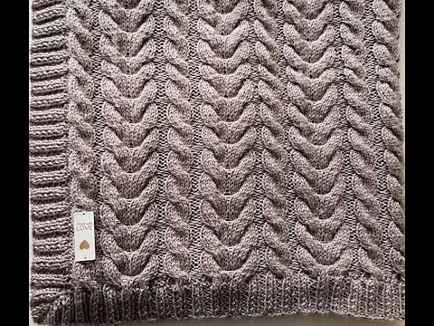 Видео: Вязанный детский плед спицами жгутами из комплекта для новорожденного