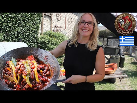 Видео: Греческий колбасный гуляш - Спецофай