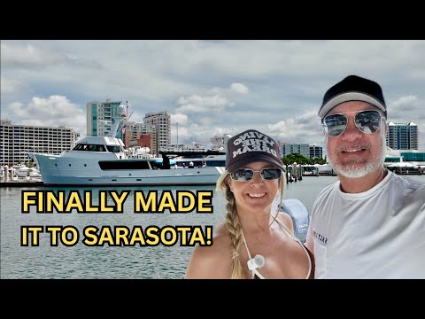 Видео: Прогулка на лодке до центра Сарасоты | Марина Джек, парк Бэйфронт и огромные яхты