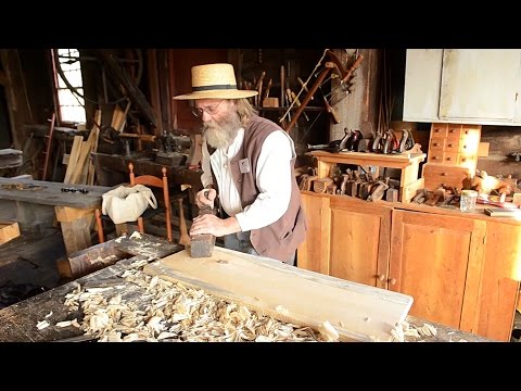 Видео: Экскурсия по деревообрабатывающему цеху Hancock Shaker