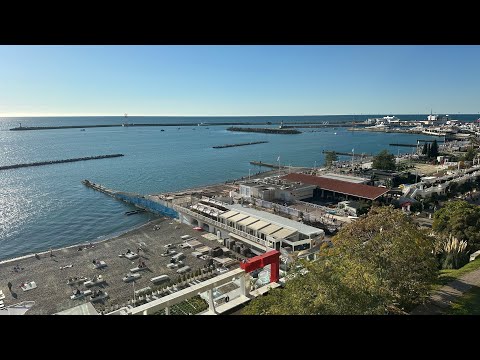 Видео: Сочи / Центральный район / Маяк / Толпы туристов 