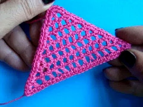 Видео: Вязание крючком Урок 212 Треугольник филе 2 Crochet triangle motif