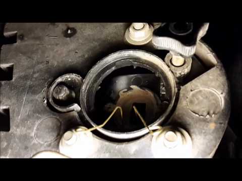 Видео: Замена лампы противотуманной фары Ховер Н3,Н5 (handmade)