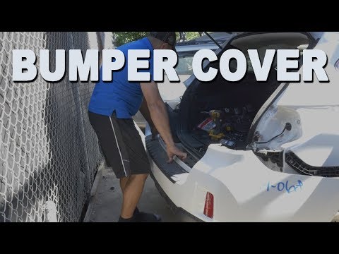 Видео: Как снять накладку заднего бампера - Subaru Outback 2015 года