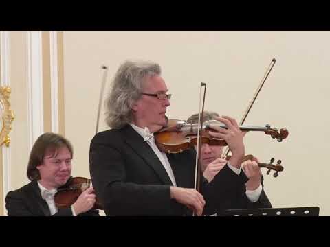 Видео: П.И.Чайковский  «Русский танец» Лев Клычков - соло