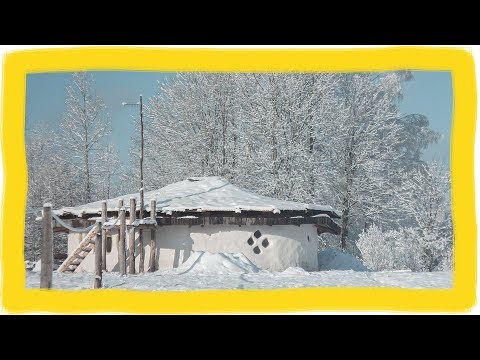 Видео: Зимовка в саманном доме | ЧАСТЬ 1