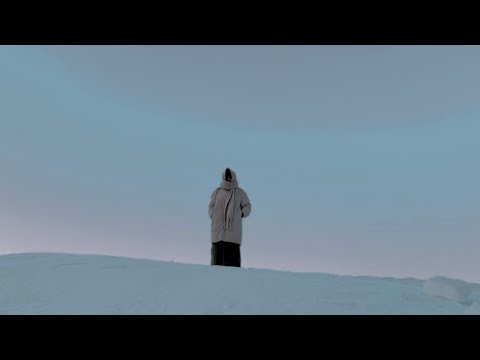 Видео: Flamberi, Chilly Holliday — Маяк (Mood Video)