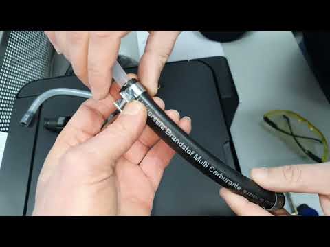 Видео: Ремонт топливопровода на быстросьёмах.