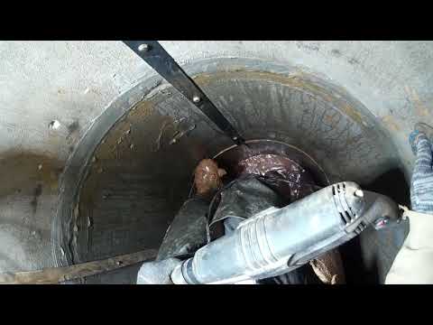 Видео: углубление колодца ремонтными кольцами на 3 метра