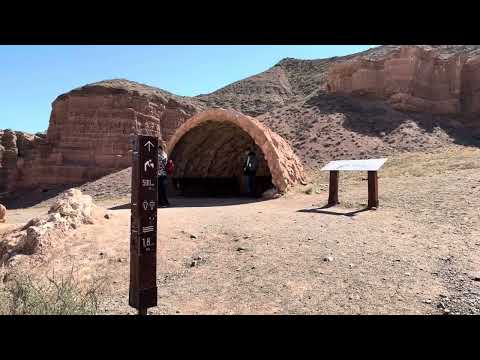 Видео: Каньон Казахстан 🇰🇿 #travel #kanion #каньон #казахстан #kazakhstan #kazakistan #чарынскийканьон