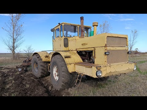 Видео: k 700 with 430 horsepower daf engine to plowing\ К700 с двигателем ДАФ с 430 л.с пашет.