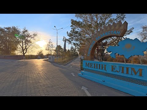 Видео: Прибрежный город с красивым водохранилищем