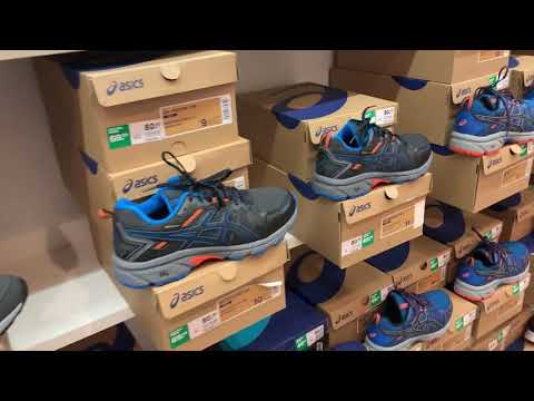 Видео: Обувной магазин в Германии - цены на обувь - жизнь в Германии  - поздние переселенцы в Германии