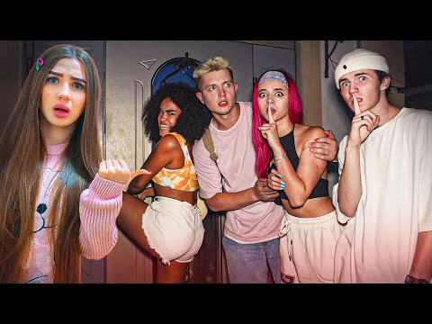 Видео: ПРОНИКЛИ В ШКОЛУ ЛЕДИ ДИАНЫ  ! *** ОСТАЕМСЯ НА НОЧЕВКУ !? ***