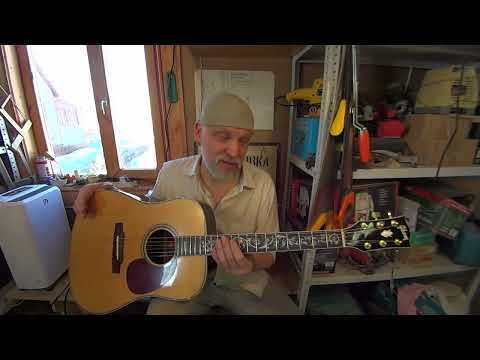 Видео: Китайский Gibson custom J-45 обзор гитары с пьезоусилением Fishman с микрофоном, гитара в продаже.